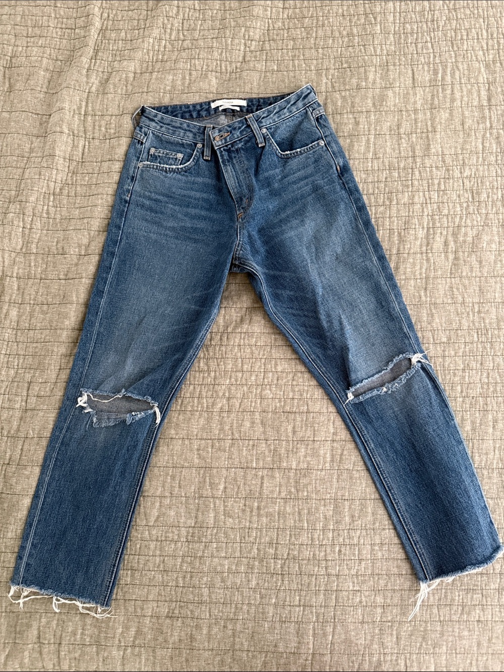 Tularosa Distressed Straight-Leg Jeans in Blue